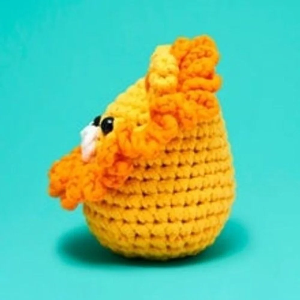 The Woobles Sebastian the Lion Learn to Crochet Kit for Beginners Amigurumi